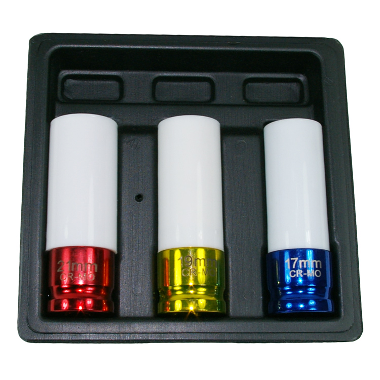 Impact wrench nuts for rims